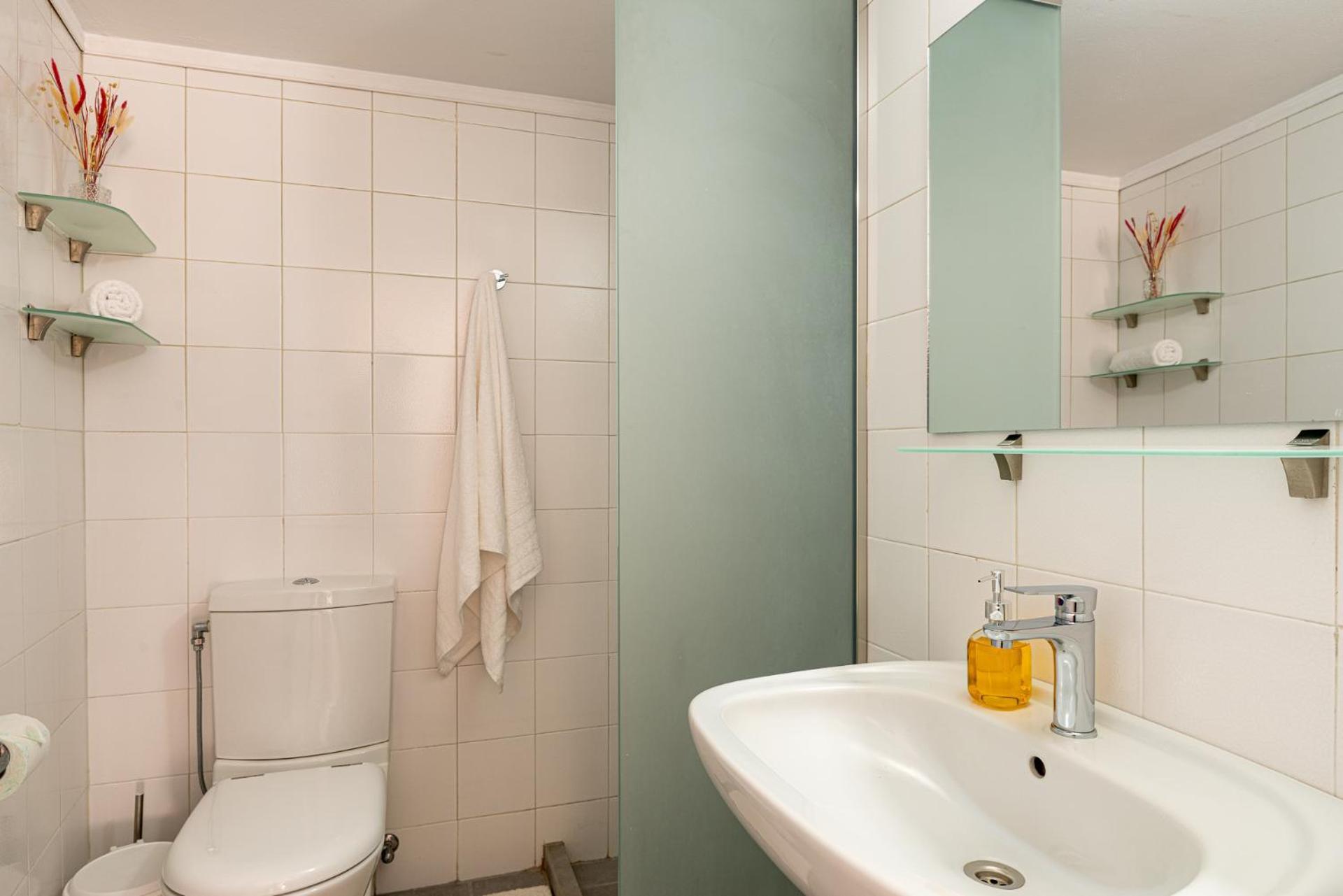 Elio A 1bdr With Garden 1 Min From The By Hospi Héraklion